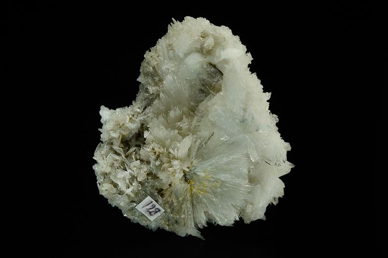COLEMANITE on HYDROBORACITE